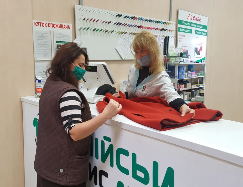 Фасад пункта приёма ТЦ «Олимпия»